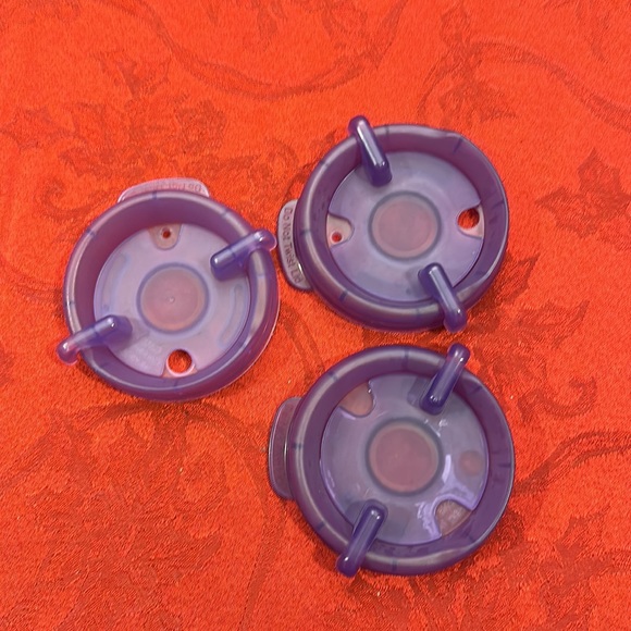 Disney Aladdin NYC Broadway musical 3 refreshment plastic cups with covers - Picture 6 of 7